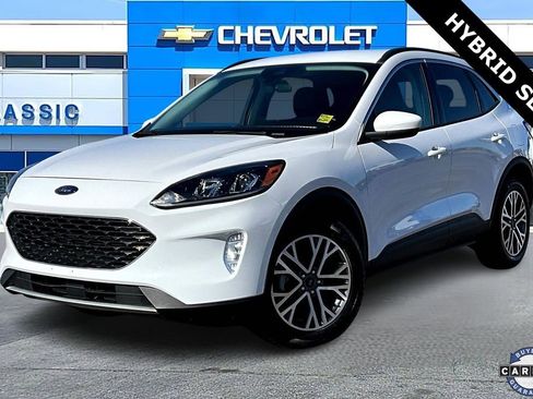 Used 2021 Ford Escape SEL image 3