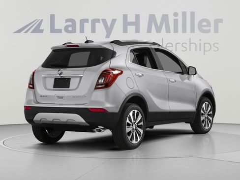 Used 2018 Buick Encore Essence AWD/4WD image 4