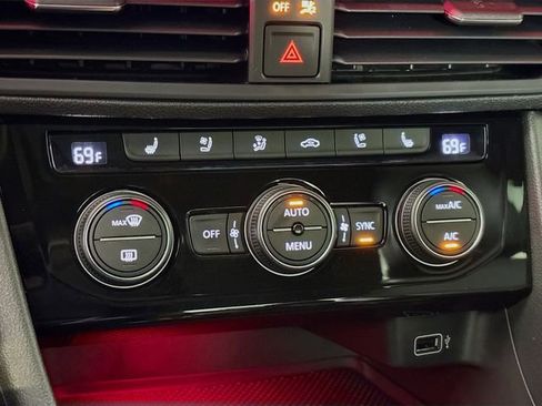 Used 2019 Volkswagen Jetta GLI Autobahn image 17