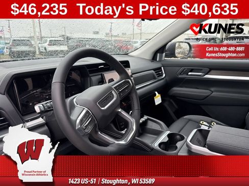 New 2026 GMC Terrain Denali w/ LPO, Floor Liner Package AWD/4WD image 32