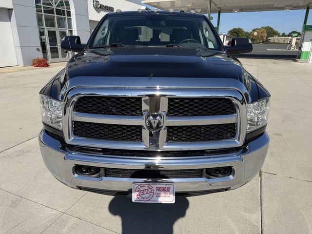 Used 2016 RAM 3500 Tradesman w/ Chrome Appearance Group AWD/4WD image 3