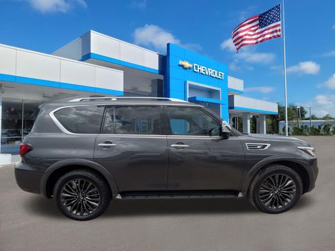 Used 2024 INFINITI QX80 Sensory w/ Cargo Package AWD/4WD image 2