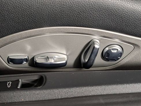 Used 2025 Porsche 718 Cayman image 27