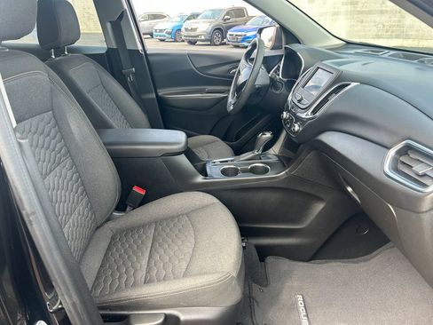Used 2020 Chevrolet Equinox LT FWD image 34