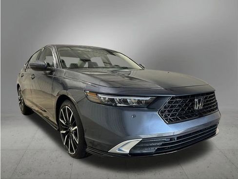 New 2026 Honda Accord Touring image 9
