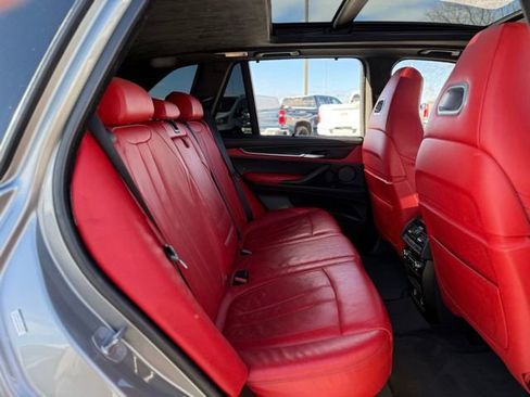 Used 2017 BMW X5 M image 21