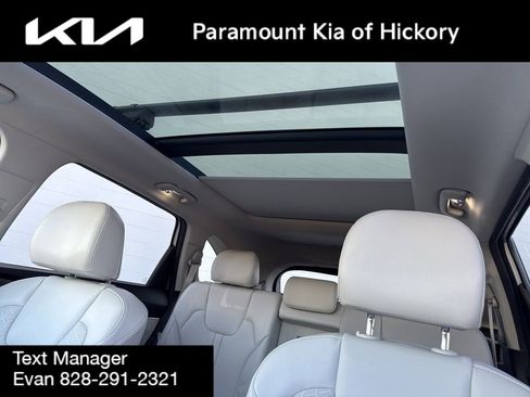Used 2023 Kia Sorento S w/ Panoramic Sunroof Package image 34
