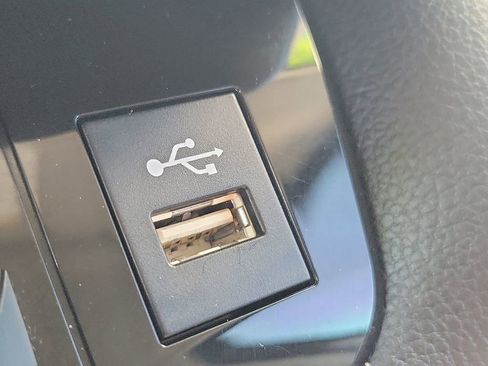 Used 2023 Toyota Tundra Limited image 29