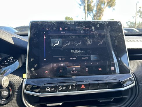 New 2026 Jeep Compass Latitude image 47