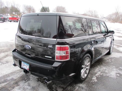 Used 2011 Ford Flex SEL w/ Rapid Spec Order Code image 8