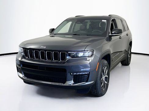 Used 2023 Jeep Grand Cherokee L Limited image 1