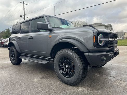 New 2026 Ford Bronco Badlands AWD/4WD image 3