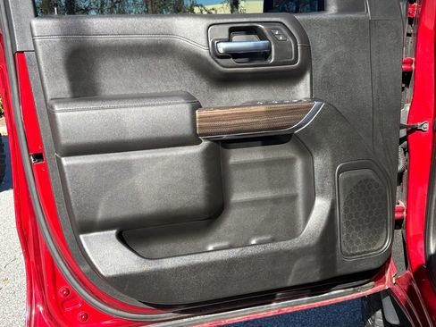 Used 2021 Chevrolet Silverado 1500 LT Trail Boss image 10