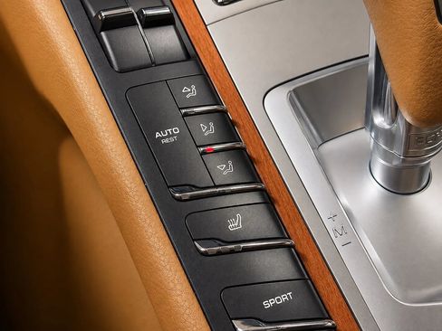 Used 2010 Porsche Panamera S RWD image 44