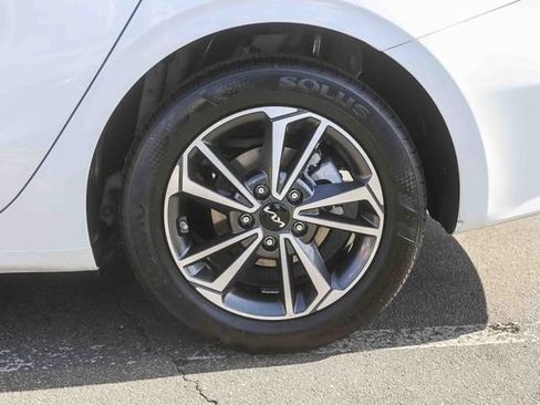 Used 2023 Kia Forte LXS image 12