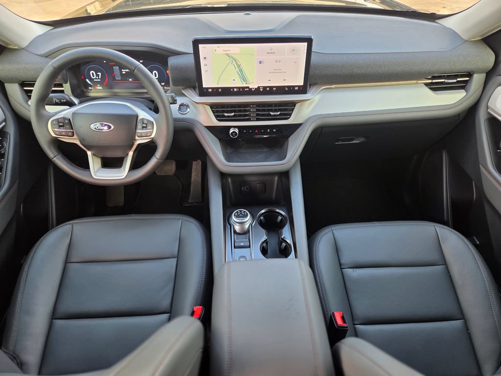 New 2026 Ford Explorer Active w/ Active Comfort Package RWD image 9