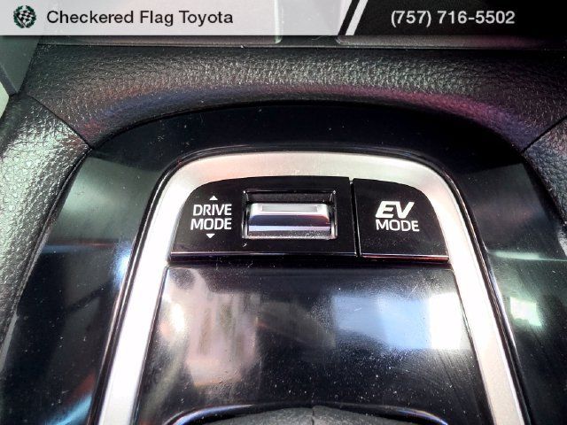 Used 2024 Toyota Corolla Cross AWD Hybrid w/ Convenience Package image 26
