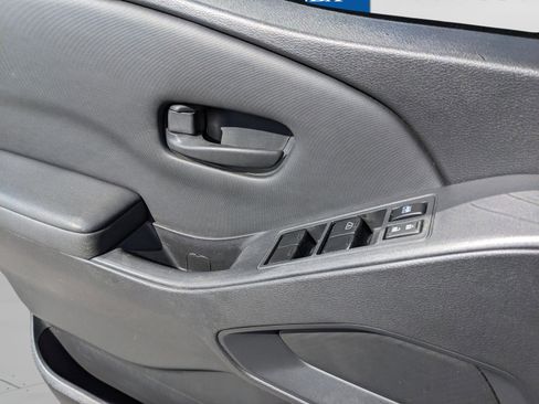 Used 2022 Nissan Frontier S w/ Technology Package image 37