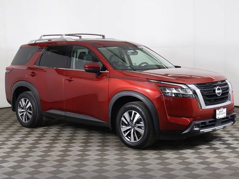 Used 2023 Nissan Pathfinder SL w/ Lighting Package (N92) image 60