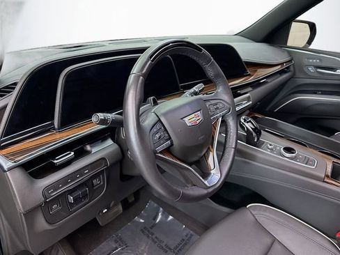 Used 2023 Cadillac Escalade Premium Luxury w/ Performance Package image 12