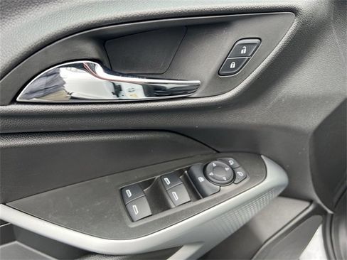 Used 2025 Chevrolet Trax LS image 14