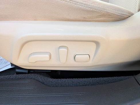 Used 2019 Subaru Outback 2.5i Premium image 35