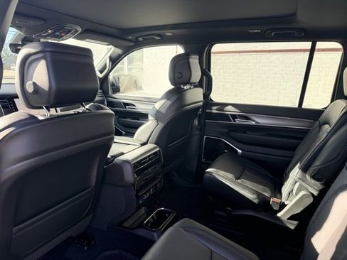 New 2026 Jeep Grand Wagoneer Limited image 15