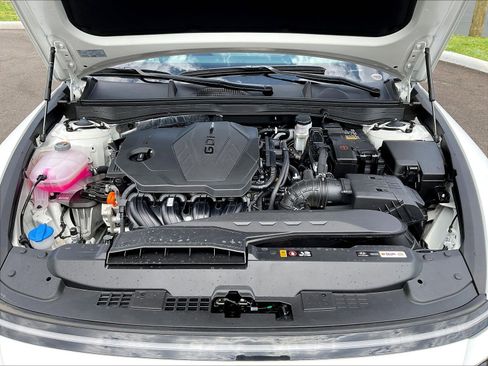 Used 2025 Hyundai Sonata SEL AWD/4WD image 29