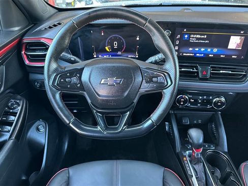 Used 2024 Chevrolet TrailBlazer RS w/ Convenience Package image 13