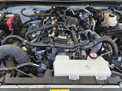 Used 2024 Toyota Tacoma SR RWD image 32