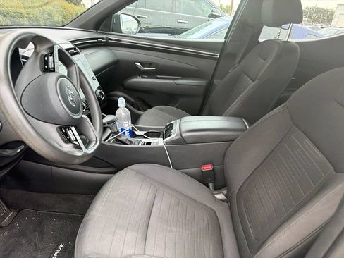 Used 2022 Hyundai Santa Cruz SEL FWD image 2