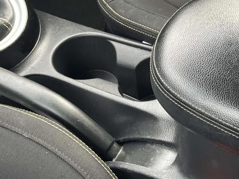 Used 2016 Kia Soul + image 16