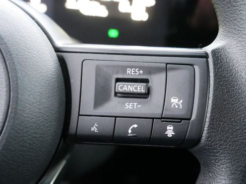 Certified 2025 Nissan Kicks SV w/ Illumination Package image 29