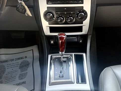 Used 2005 Chrysler 300 C w/ Cold Weather Group RWD image 18