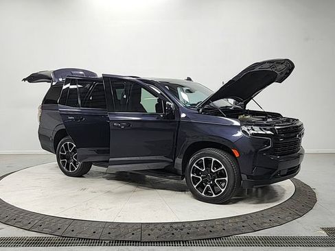 Used 2023 Chevrolet Tahoe RST image 9