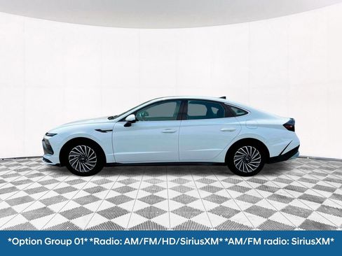 New 2025 Hyundai Sonata Limited image 4