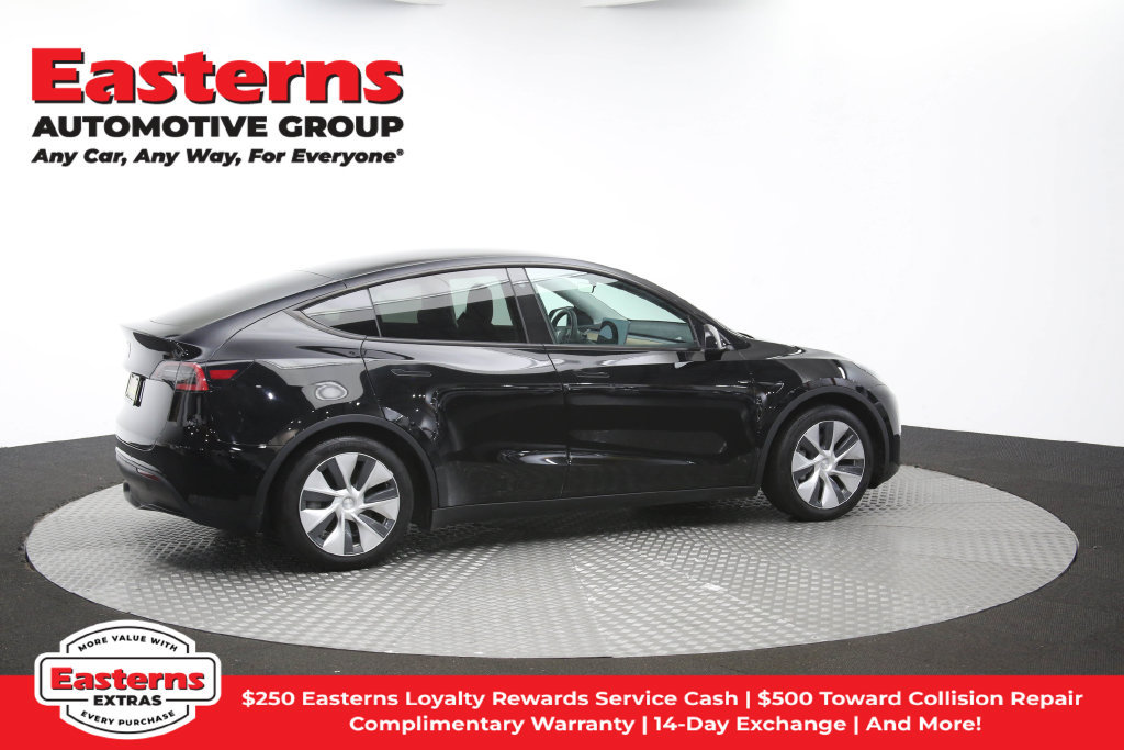 Used 2021 Tesla Model Y Long Range AWD/4WD image 40