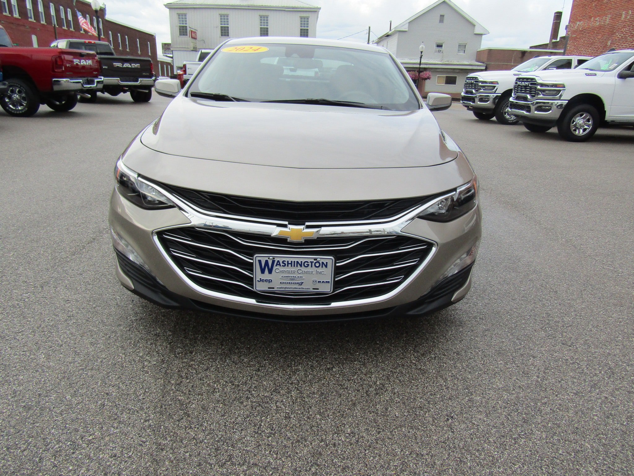 Used 2024 Chevrolet Malibu LT FWD image 8