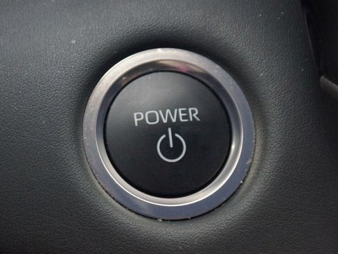 Used 2025 Toyota Highlander Limited AWD/4WD image 9