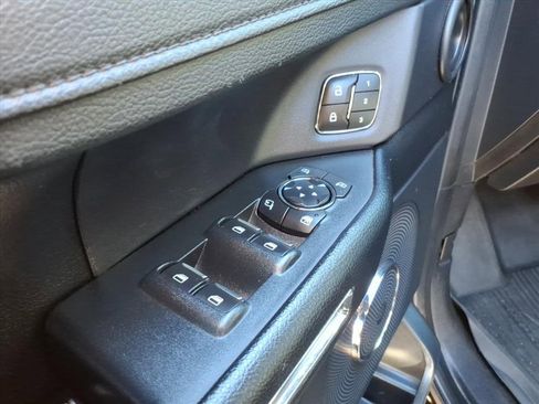 Used 2021 Ford Expedition XLT image 15