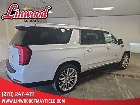 New 2026 GMC Yukon XL Denali AWD/4WD image 2