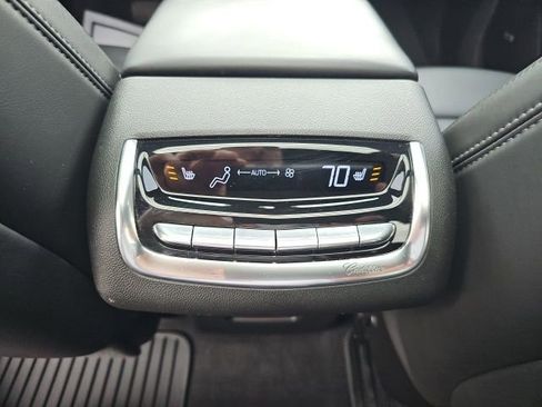 Used 2021 Cadillac XT6 Premium Luxury w/ Platinum Package AWD/4WD image 30