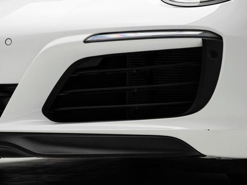 Used 2018 Porsche 911 Carrera image 55