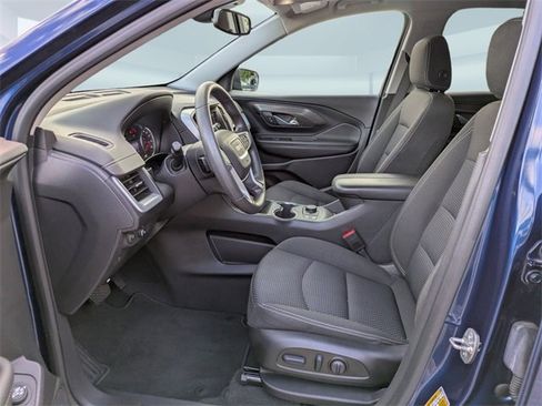 Used 2023 GMC Terrain SLE w/ Driver Convenience Package image 21