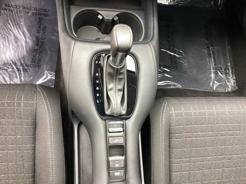 Used 2025 Honda HR-V LX image 22