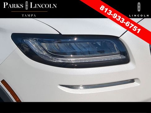 Certified 2022 Lincoln Nautilus Reserve image 6