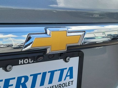Used 2023 Chevrolet Traverse LT w/ LT Premium Package AWD/4WD image 32