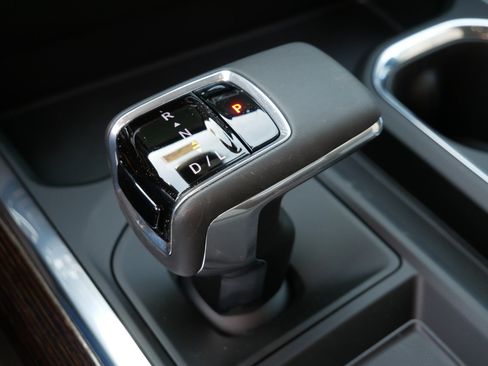 New 2026 GMC Sierra 1500 Elevation w/ Preferred Package AWD/4WD image 9