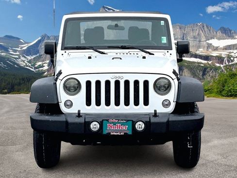 Used 2016 Jeep Wrangler Sport image 3