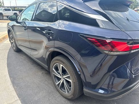 Used 2024 Lexus RX 350h w/ Accessory Package (Z1) AWD/4WD image 3
